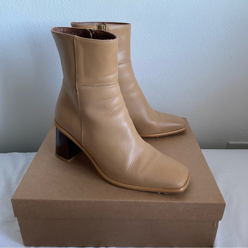 ALOHAS Tan Leather Square-Toe Ankle Boots